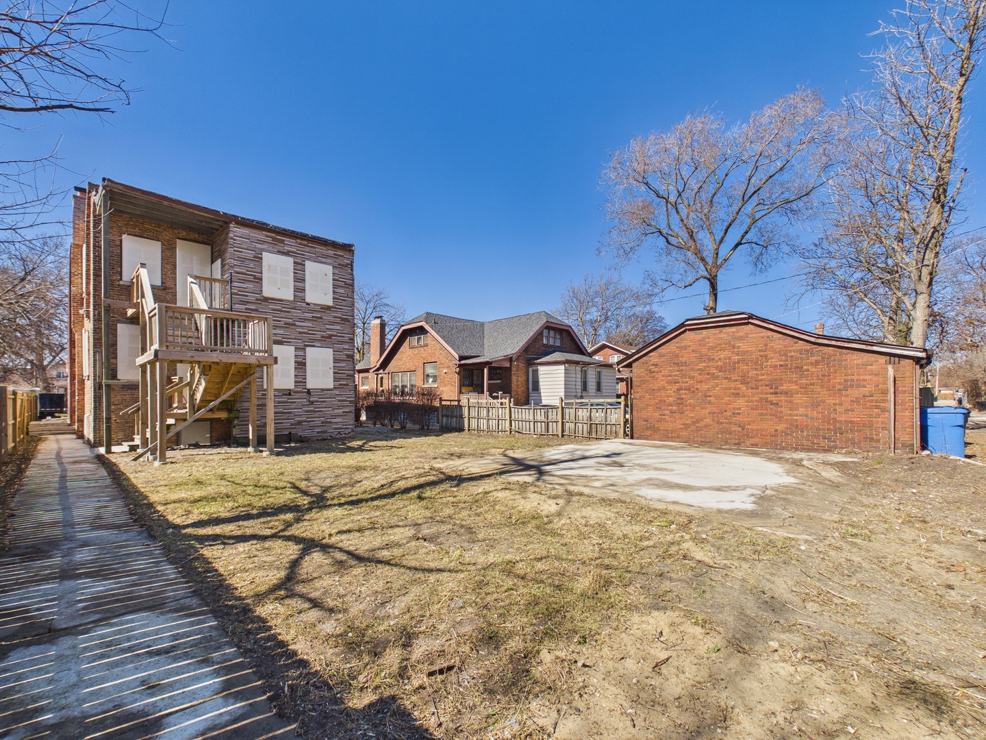 7339 South Bennett Avenue Chicago IL 60649