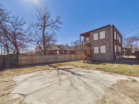 7339 South Bennett Avenue Chicago IL 60649