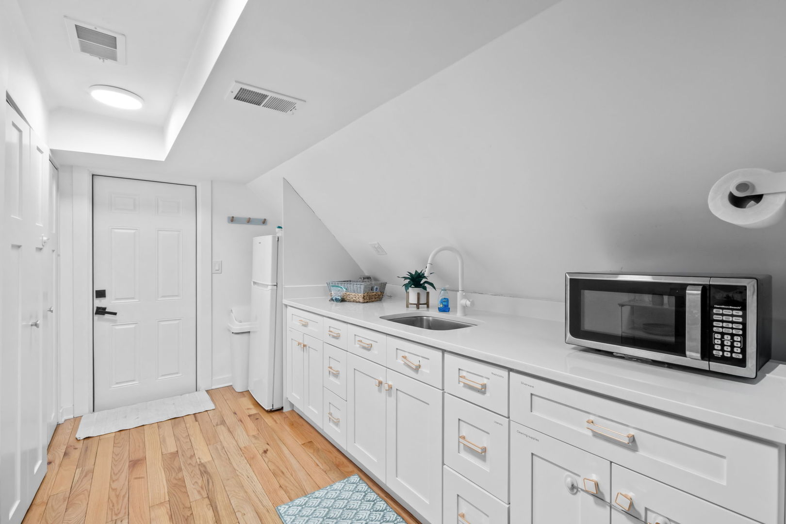 1813 North Kedzie Avenue Chicago IL 60647