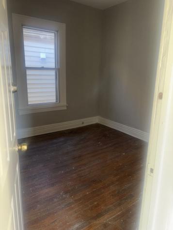 9338 South Marquette Avenue Chicago IL 60617