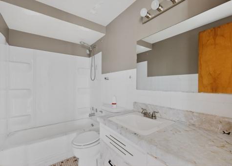 18235 Exchange Avenue Lansing IL 60438