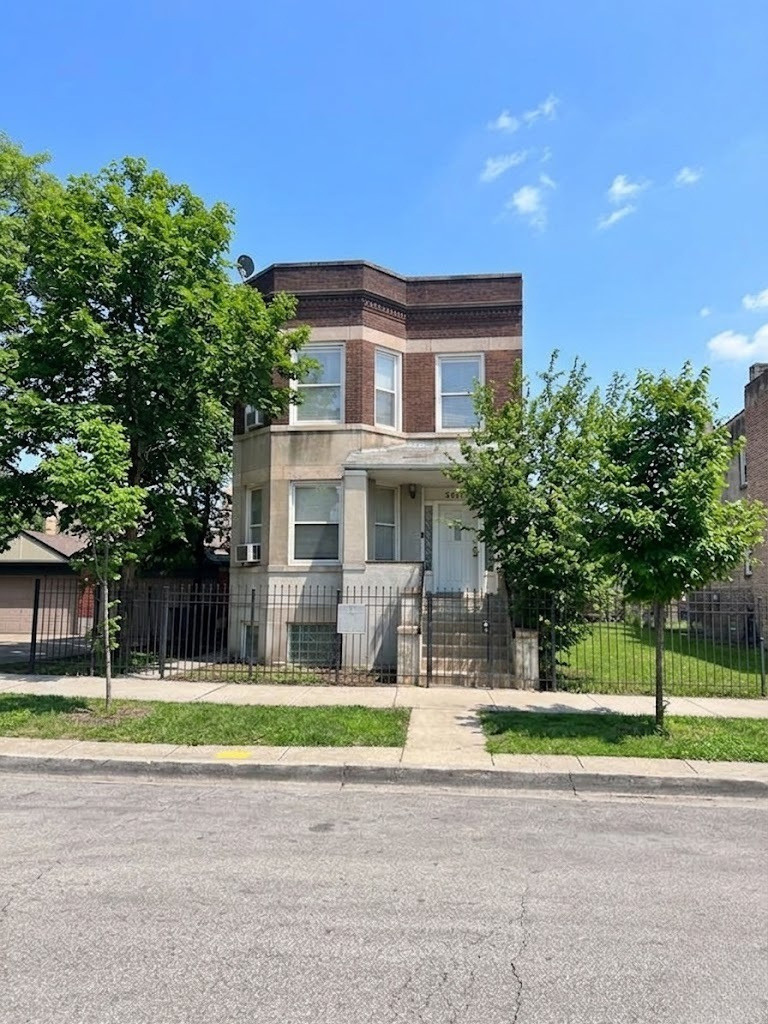 3615 West Flournoy Street Chicago IL 60624