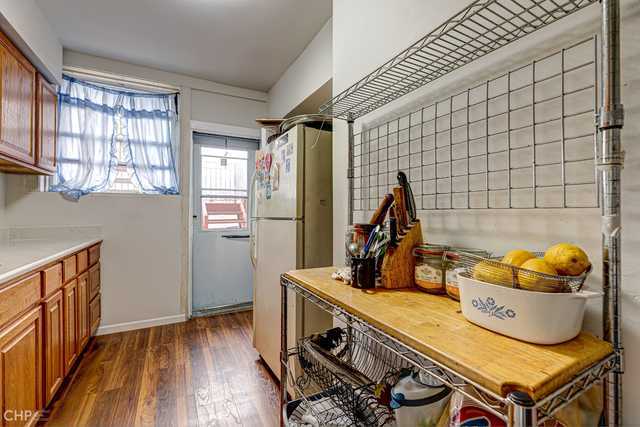 2832 North Mozart Street Chicago IL 60618