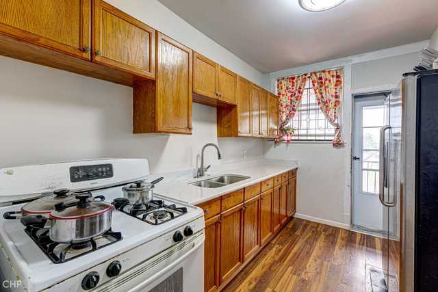 2832 North Mozart Street Chicago IL 60618