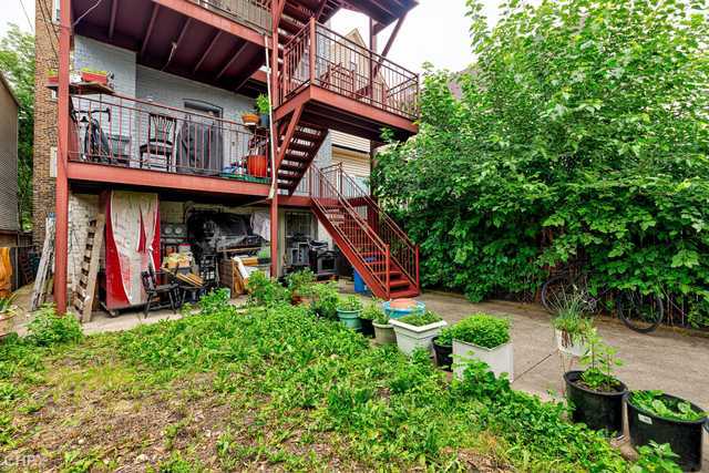 2832 North Mozart Street Chicago IL 60618