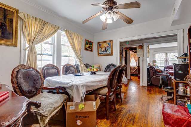 2832 North Mozart Street Chicago IL 60618