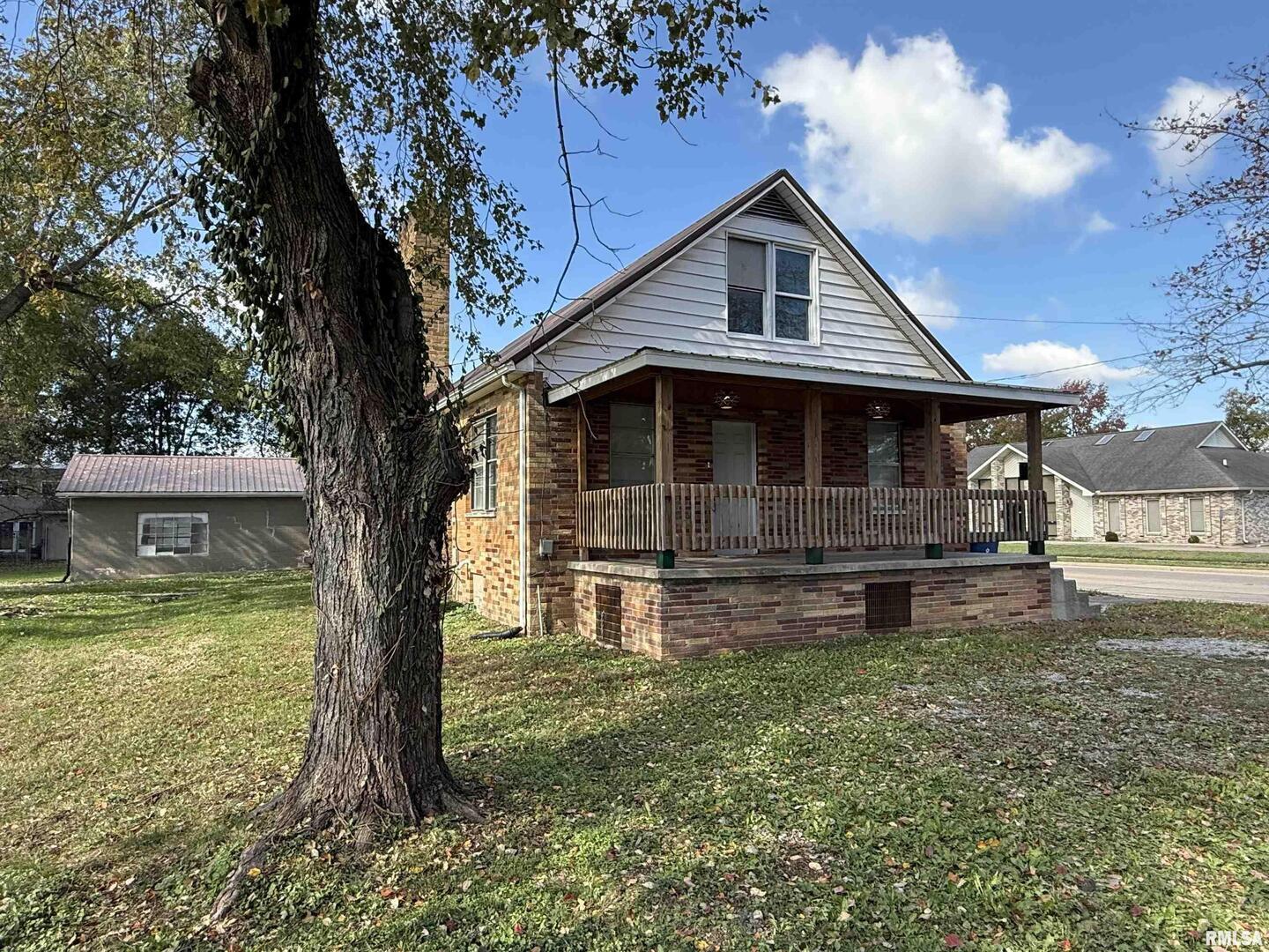 1103 West Boulevard St Street Marion IL 62959