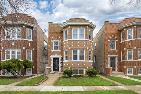 1833 Gunderson Avenue Berwyn IL 60402