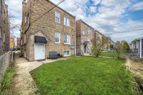 1833 Gunderson Avenue Berwyn IL 60402