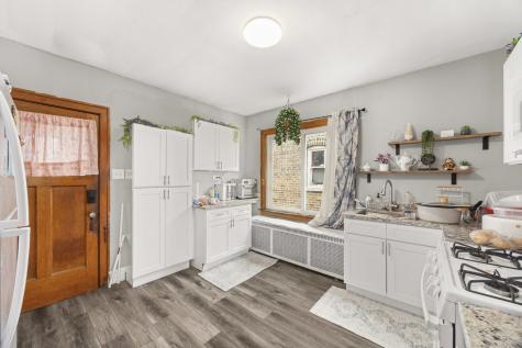 1833 Gunderson Avenue Berwyn IL 60402