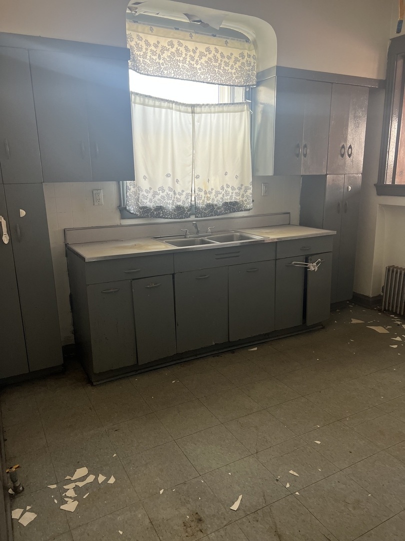 4340 West Jackson Boulevard Chicago IL 60624