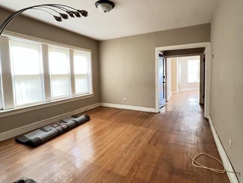 7823 South Cornell Avenue Chicago IL 60649