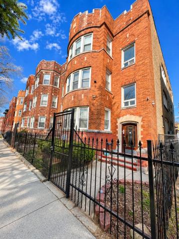 7823 South Cornell Avenue Chicago IL 60649