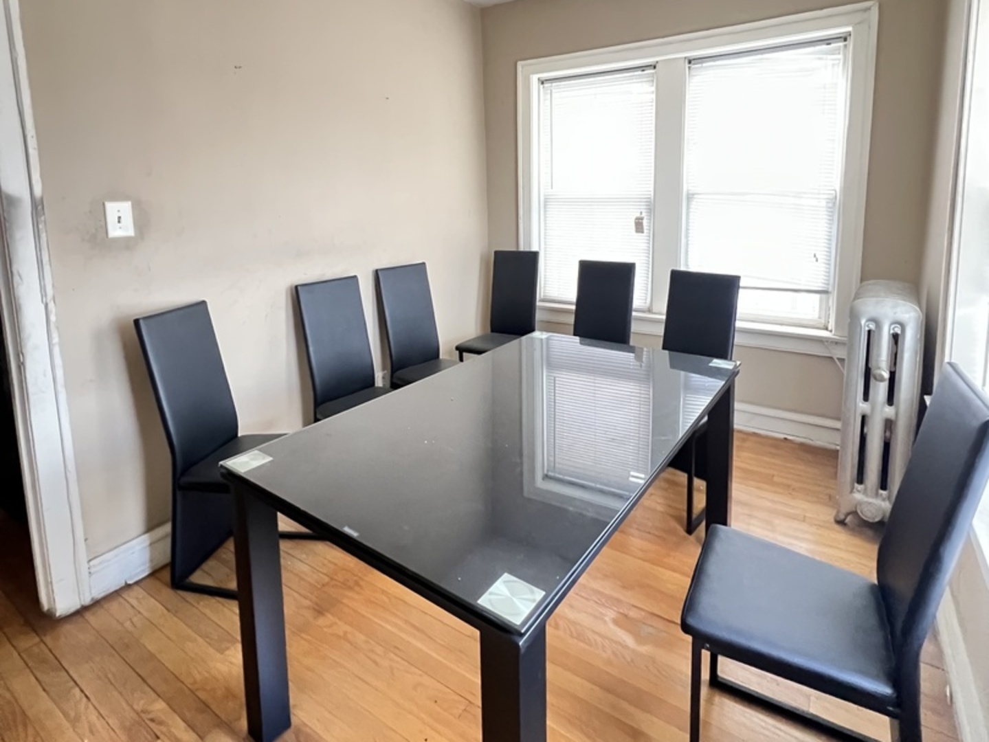 7823 South Cornell Avenue Chicago IL 60649