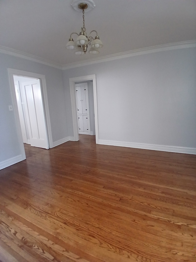 5633 North Artesian Avenue Chicago IL 60659