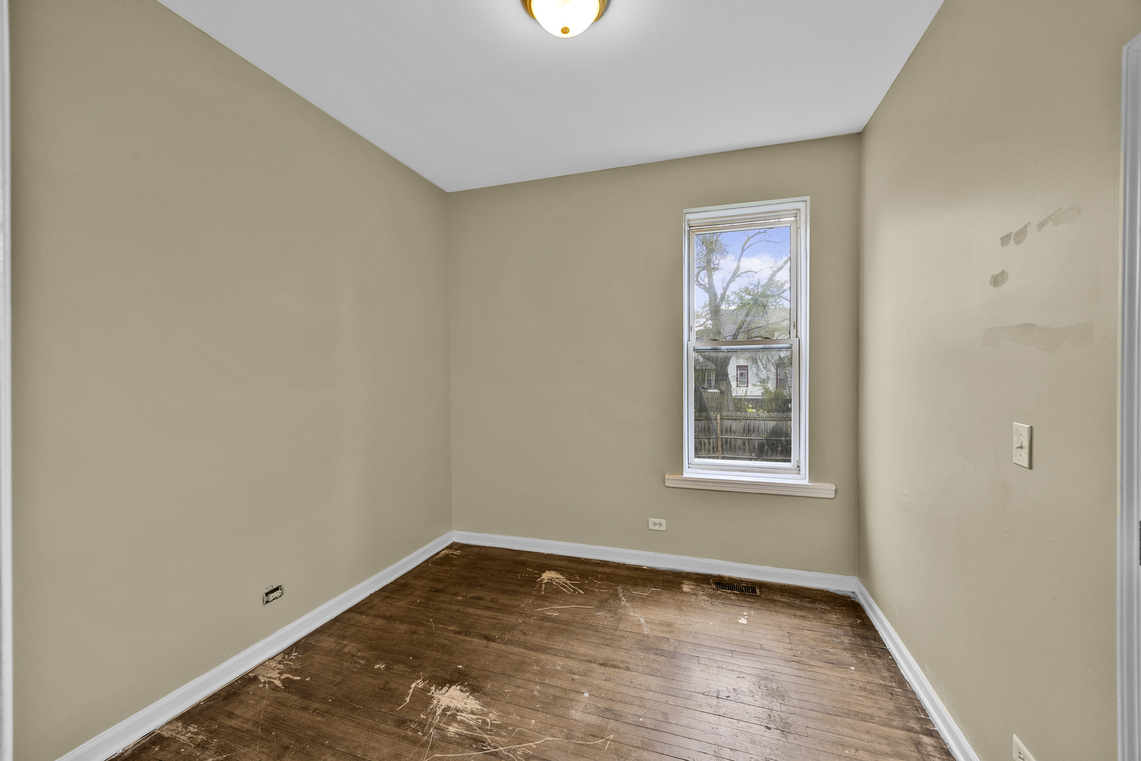 35 West 109th Street Chicago IL 60628
