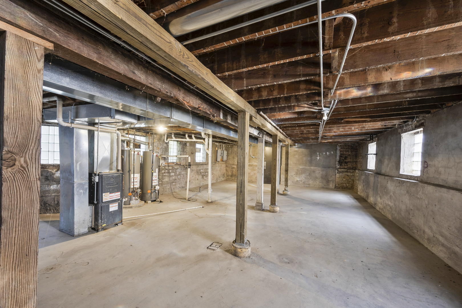 35 West 109th Street Chicago IL 60628