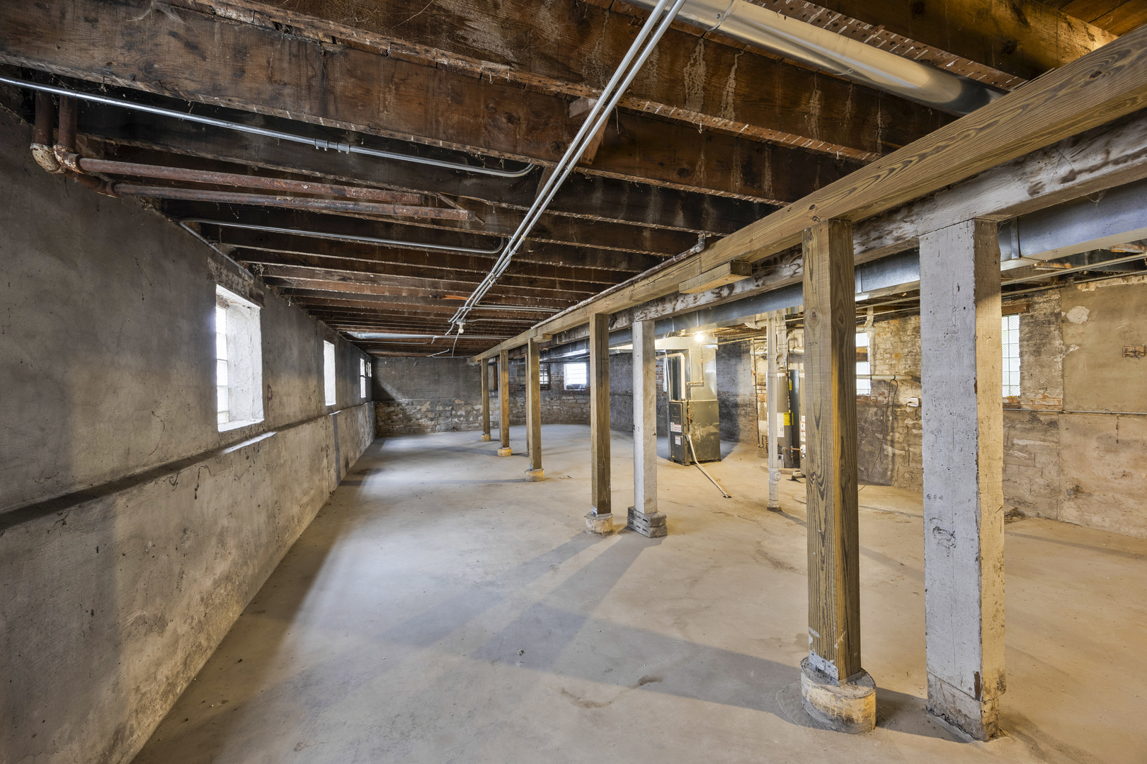 35 West 109th Street Chicago IL 60628