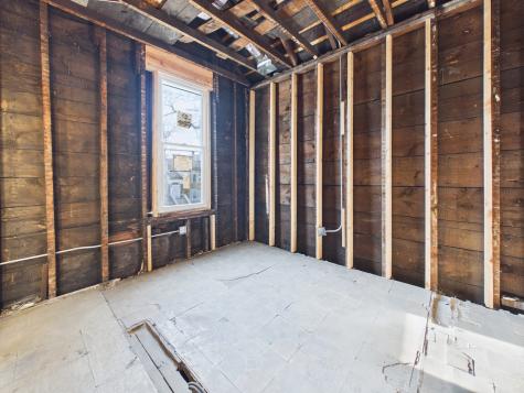 8747 South Escanaba Avenue Chicago IL 60617