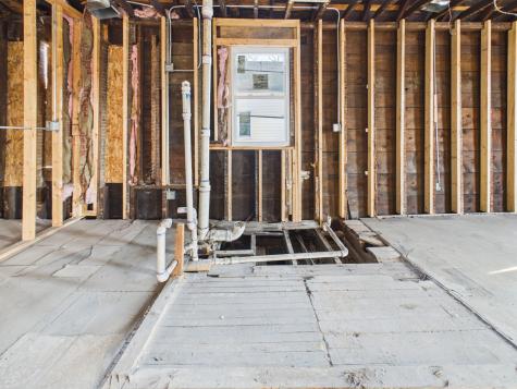 8747 South Escanaba Avenue Chicago IL 60617