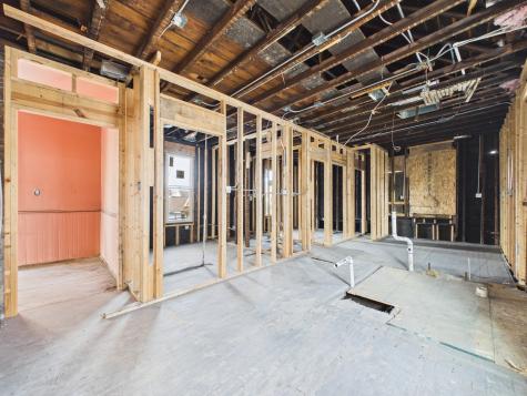 8747 South Escanaba Avenue Chicago IL 60617