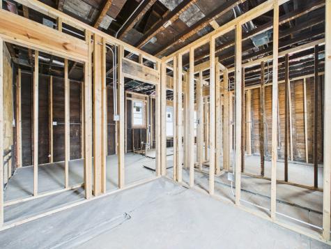 8747 South Escanaba Avenue Chicago IL 60617