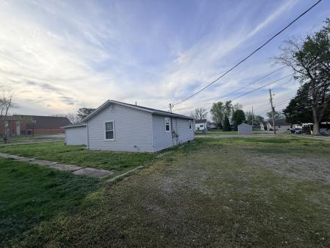 916 South 10th Street Herrin IL 62948