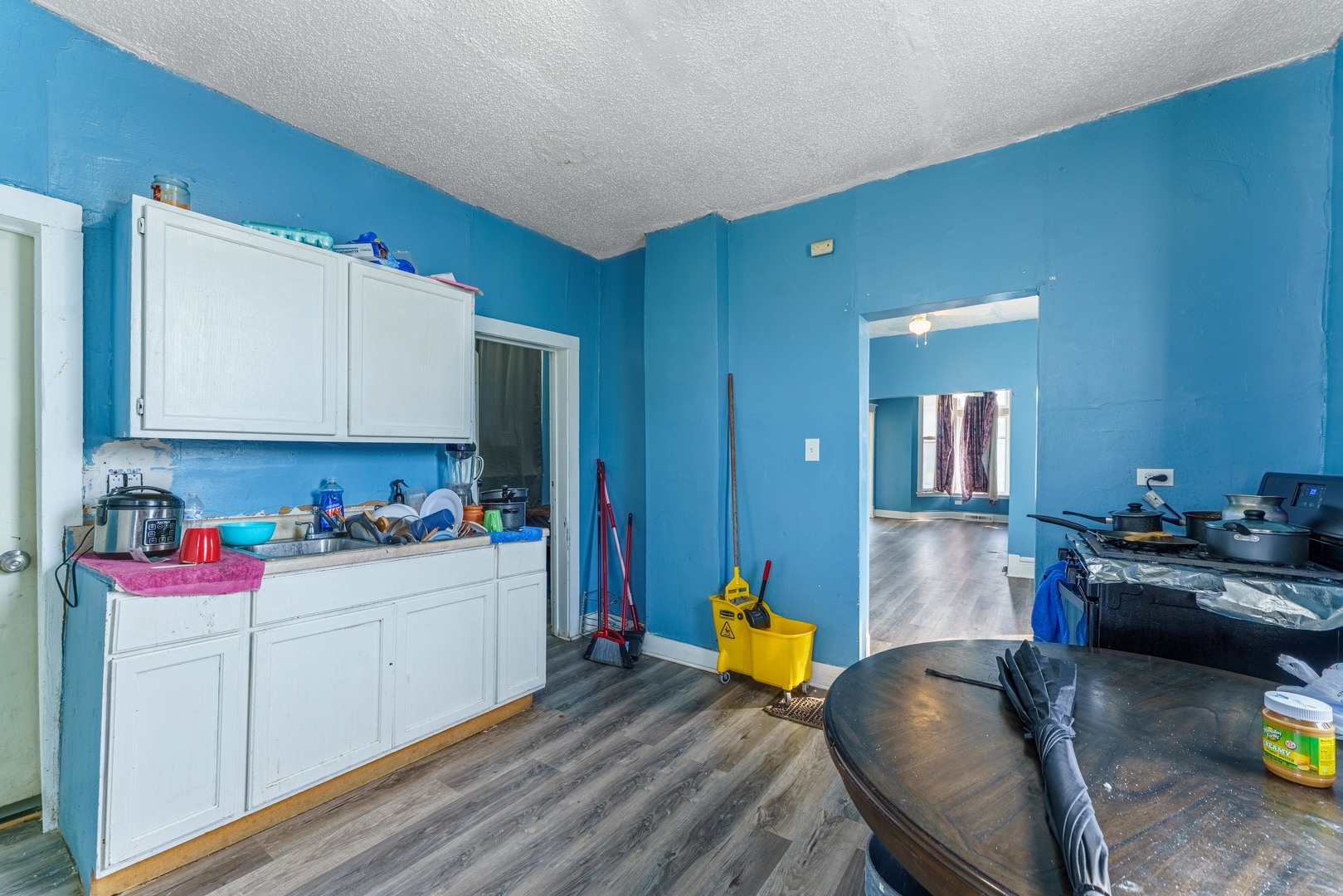 324 West 114th Street Chicago IL 60628