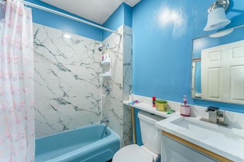 324 West 114th Street Chicago IL 60628