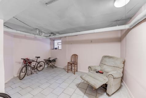 6341 South Richmond Street Chicago IL 60629