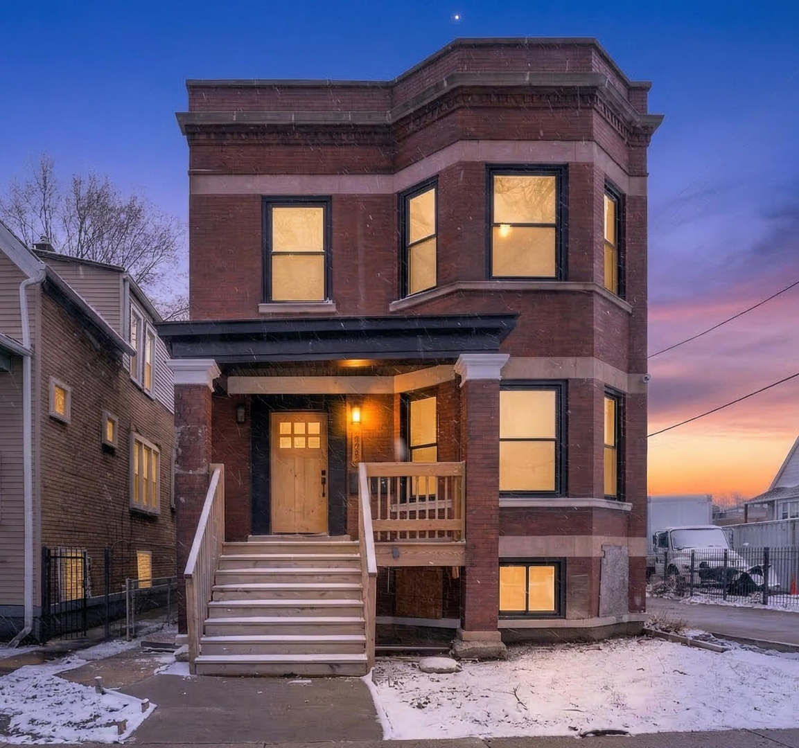 7843 South Marquette Avenue Chicago IL 60649