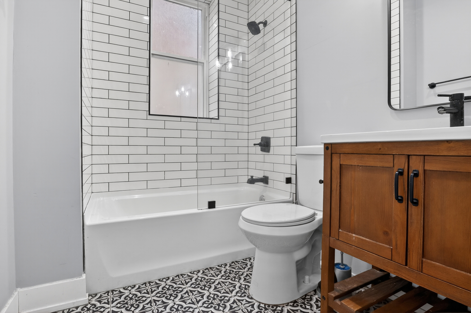 7843 South Marquette Avenue Chicago IL 60649