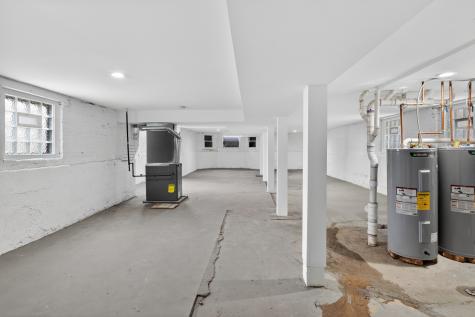 7843 South Marquette Avenue Chicago IL 60649