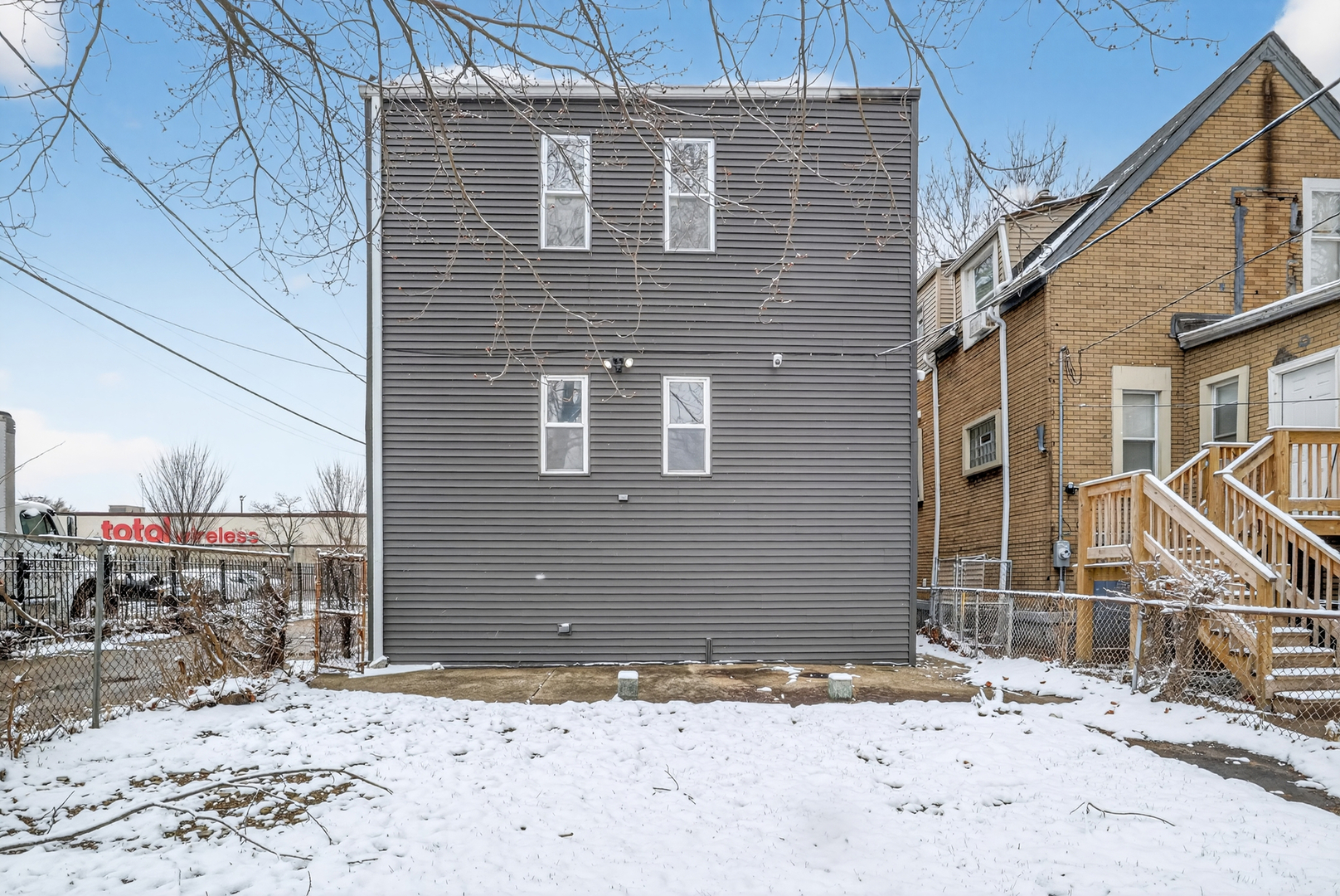 7843 South Marquette Avenue Chicago IL 60649