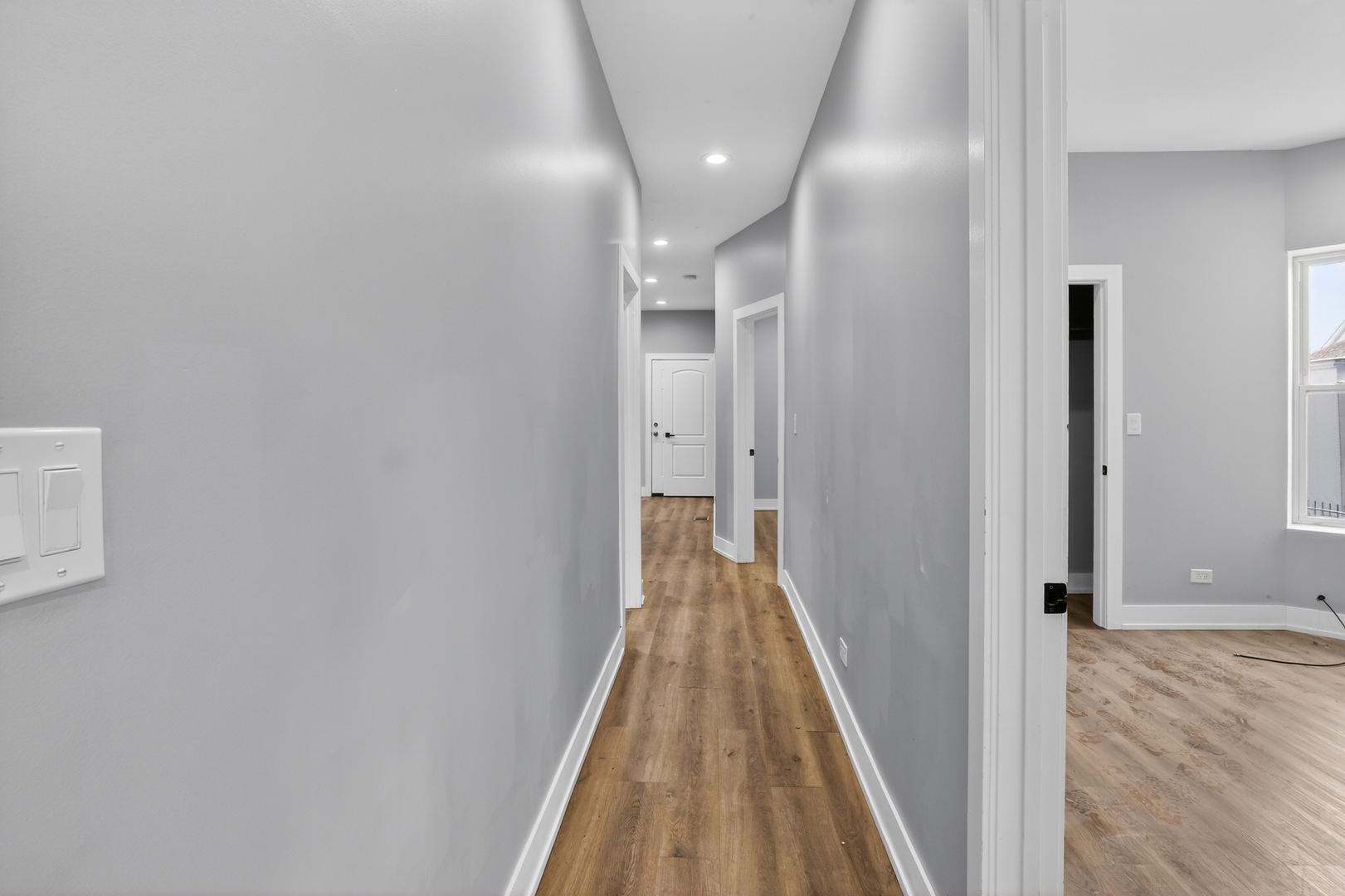7843 South Marquette Avenue Chicago IL 60649
