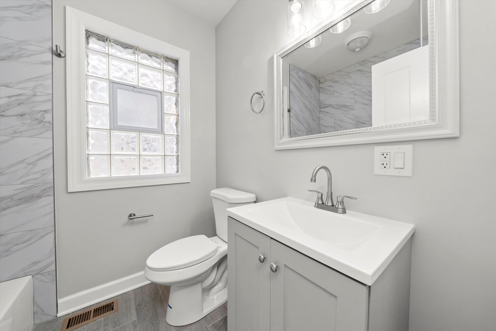11009 South Normal Avenue Chicago IL 60628