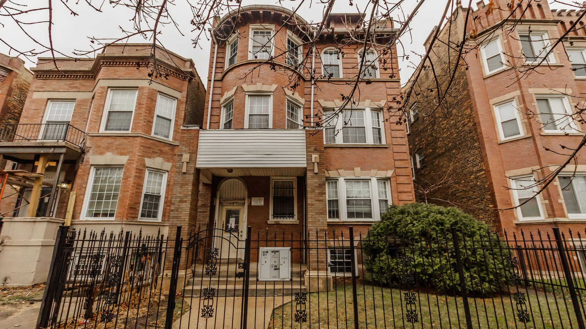 5729 South Michigan Avenue Chicago IL 60637