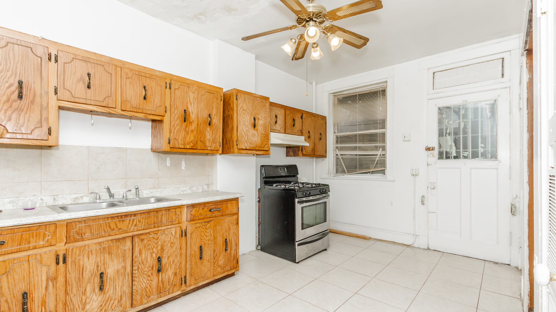5729 South Michigan Avenue Chicago IL 60637