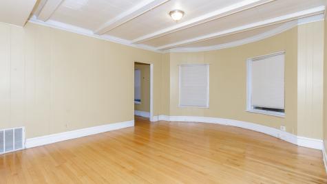 5729 South Michigan Avenue Chicago IL 60637