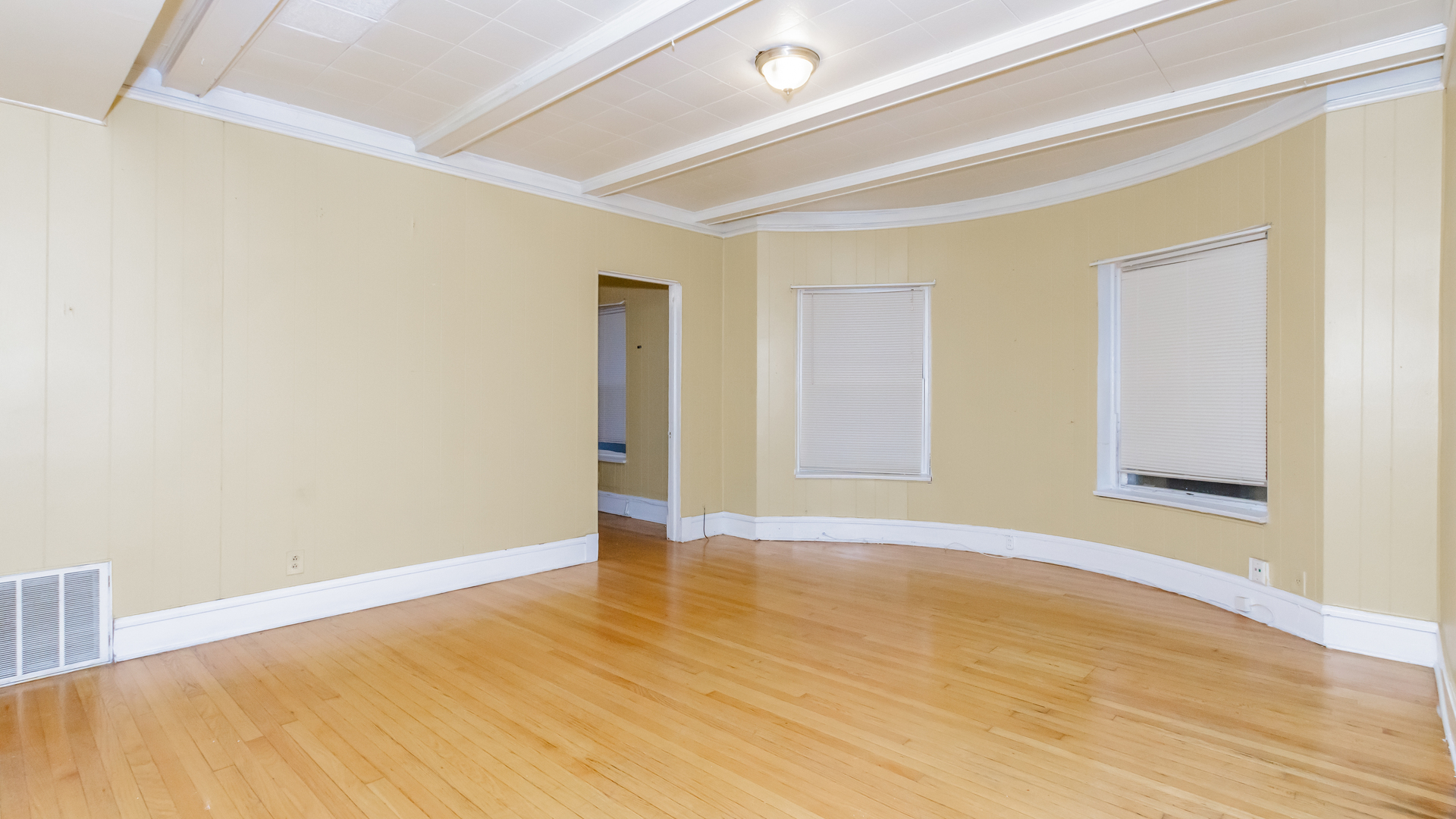 5729 South Michigan Avenue Chicago IL 60637