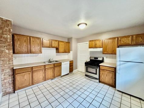 1131 North Main Street Rockford IL 61103