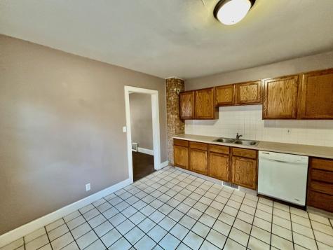 1131 North Main Street Rockford IL 61103