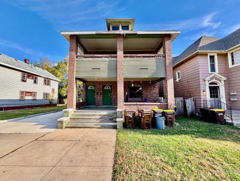 1131 North Main Street Rockford IL 61103