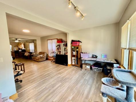 1131 North Main Street Rockford IL 61103
