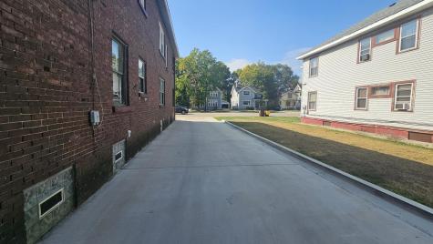 1131 North Main Street Rockford IL 61103