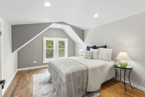 6129 North Ravenswood Avenue Chicago IL 60660