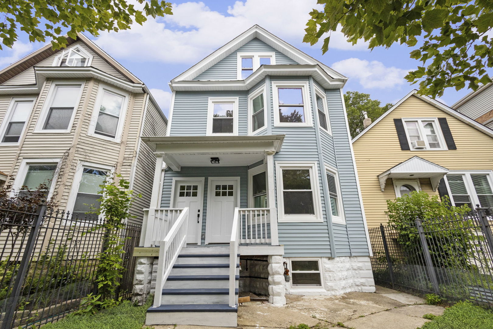 6129 North Ravenswood Avenue Chicago IL 60660