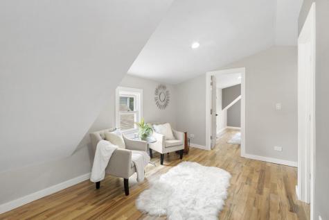 6129 North Ravenswood Avenue Chicago IL 60660