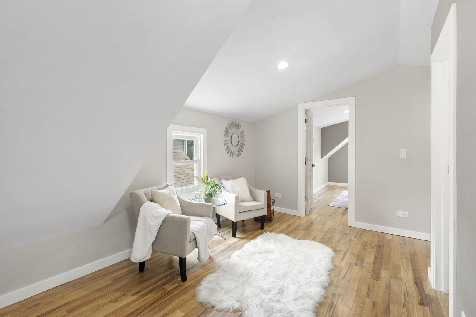 6129 North Ravenswood Avenue Chicago IL 60660