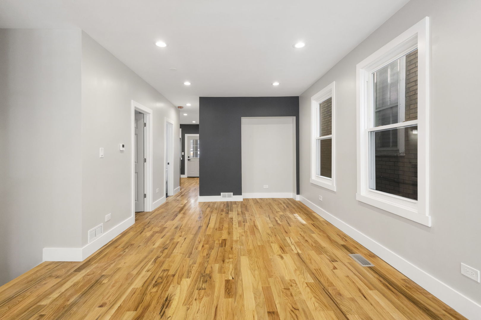 6129 North Ravenswood Avenue Chicago IL 60660